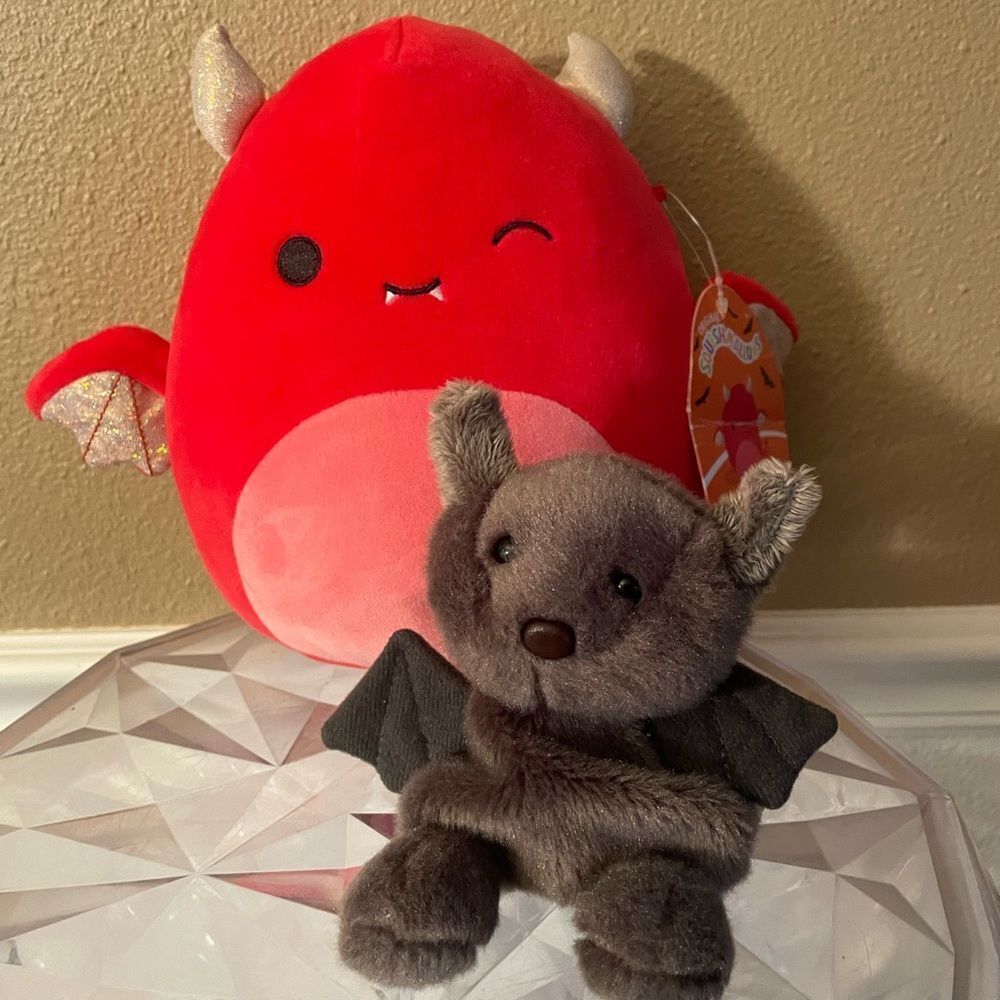 Palm Pal Bat & Squishmallow Bat Devil Squish NWT Cuteee!